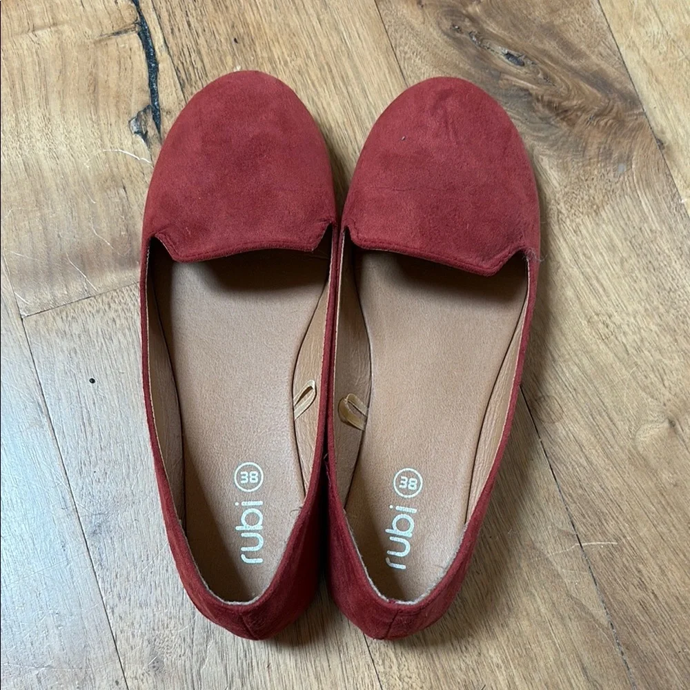 Red Ballet Flats with Rounded Toe - Picture 1 of 8